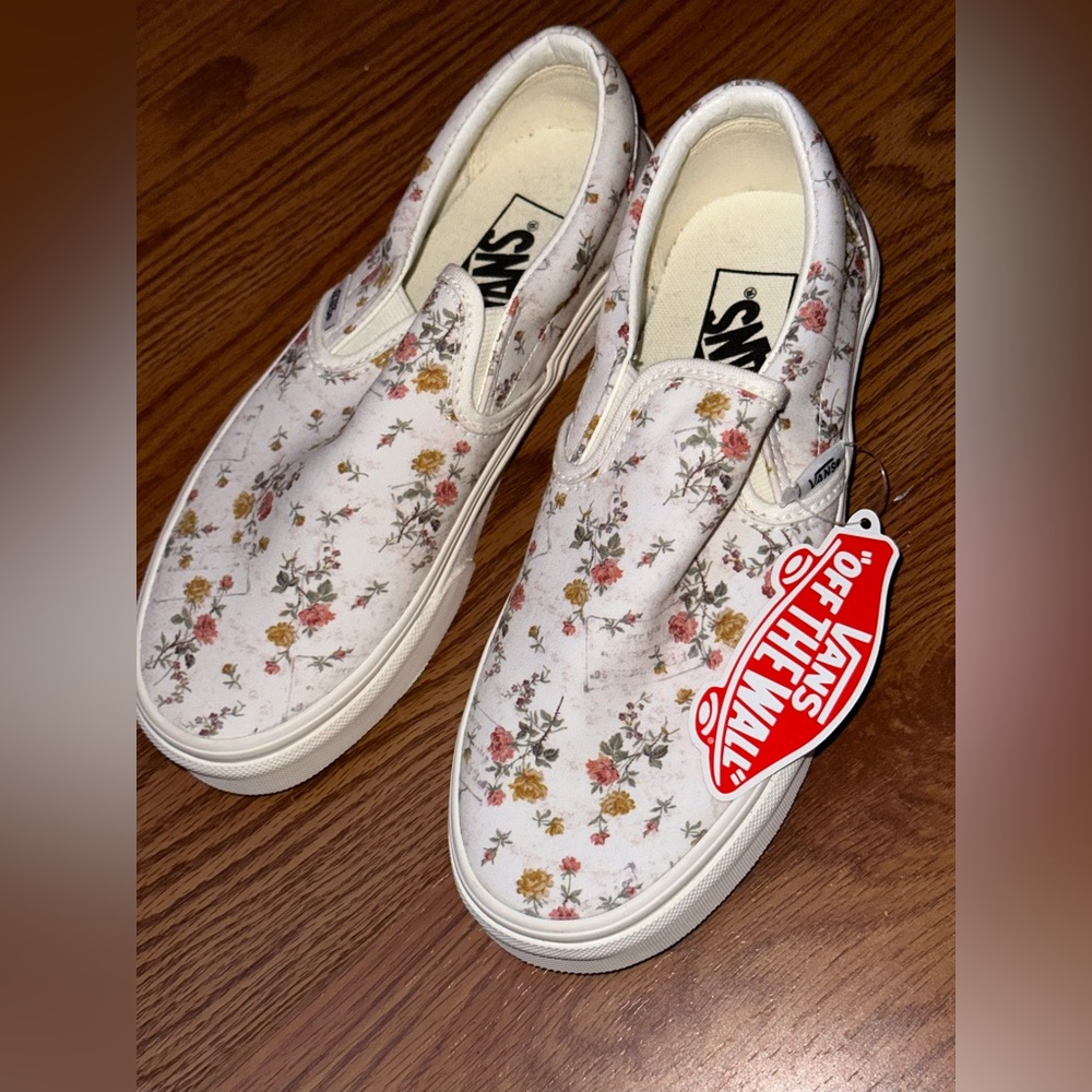 Floral print slip-on vans